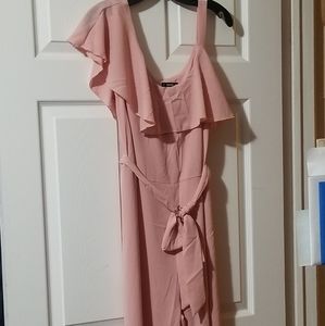 Gorgeous Shein off shoulder jumper-brand new! Would be PERFECT for spring!🐣🐤🐥